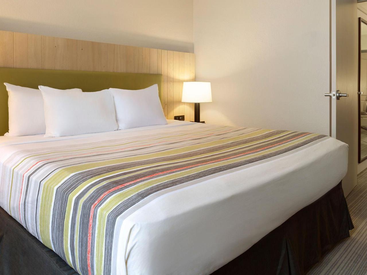 Country Inn&Suites by Radisson, Wausau, WI Schofield Extérieur photo